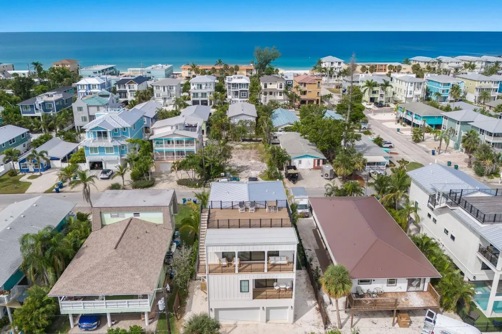2415 AVENUE B Bradenton Beach, FL 34217