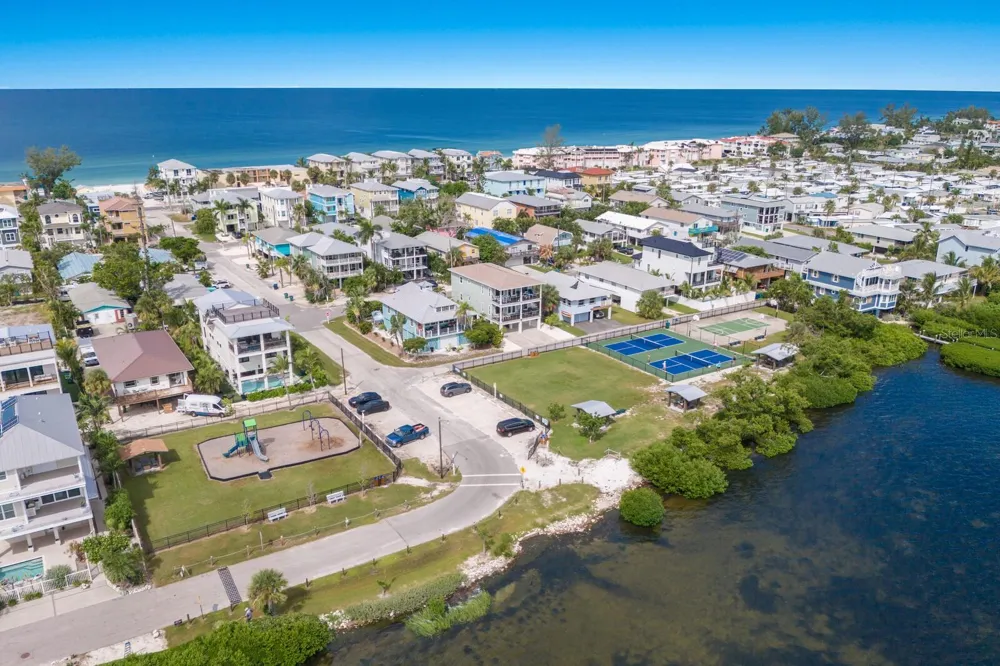 2415 AVENUE B Bradenton Beach, FL 34217