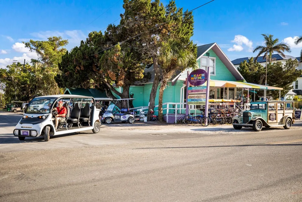 2415 AVENUE B Bradenton Beach, FL 34217