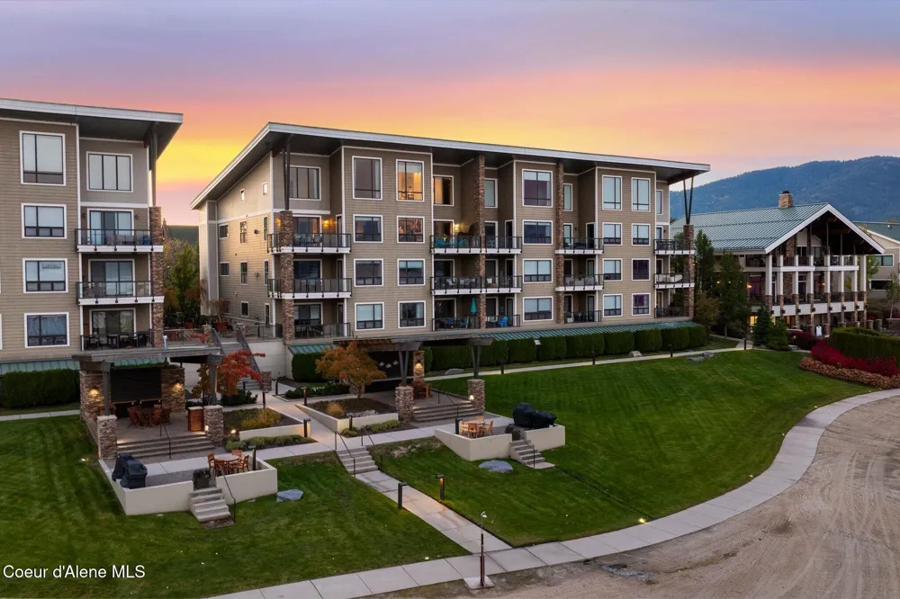 412 Sandpoint Avenue #334/335 Sandpoint, ID 83864