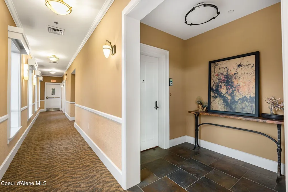 412 Sandpoint Avenue #334/335 Sandpoint, ID 83864