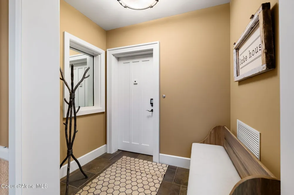 412 Sandpoint Avenue #334/335 Sandpoint, ID 83864
