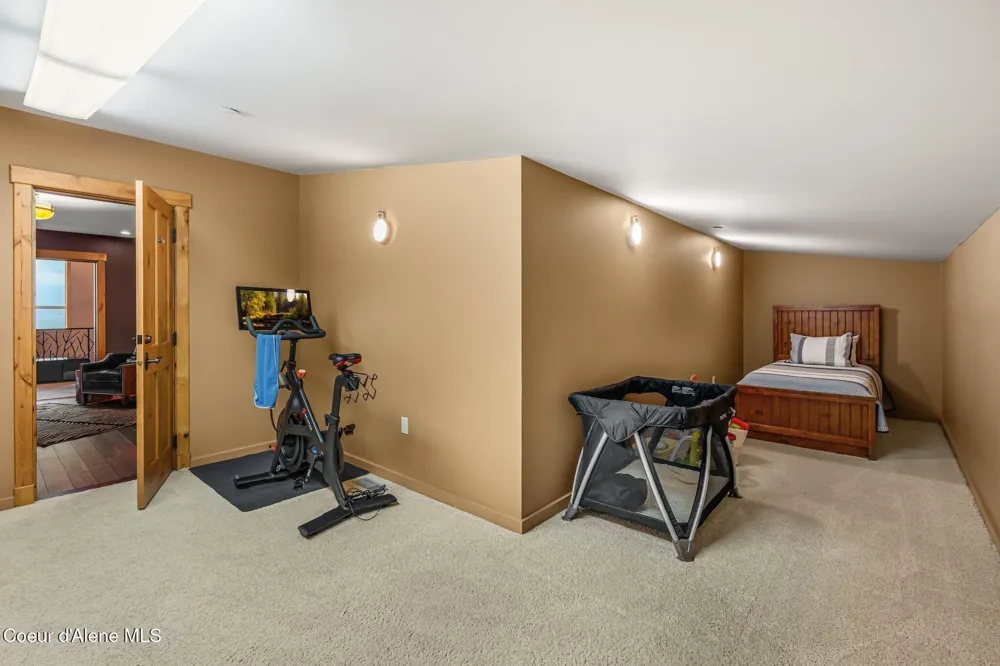 412 Sandpoint Avenue #334/335 Sandpoint, ID 83864