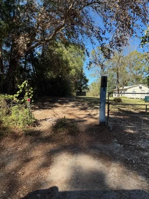 Fm 1280 East Lovelady, TX 75851