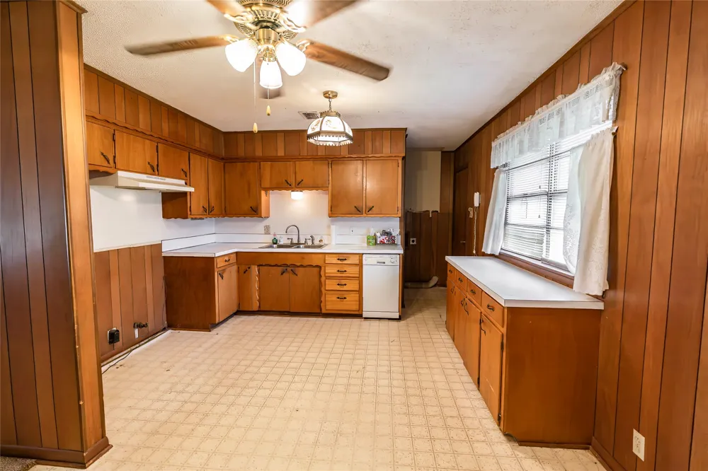 205 Bonham Street Nocona, TX 76255