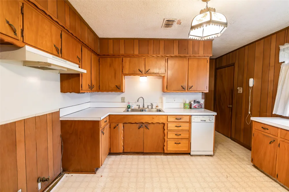 205 Bonham Street Nocona, TX 76255