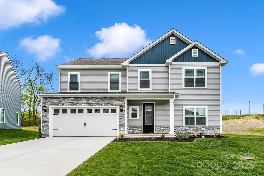 3447 Robindale Drive Winston Salem, NC 27107