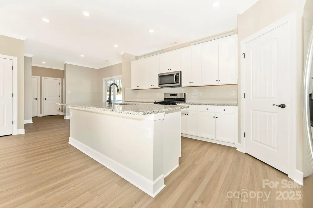 3447 Robindale Drive Winston Salem, NC 27107