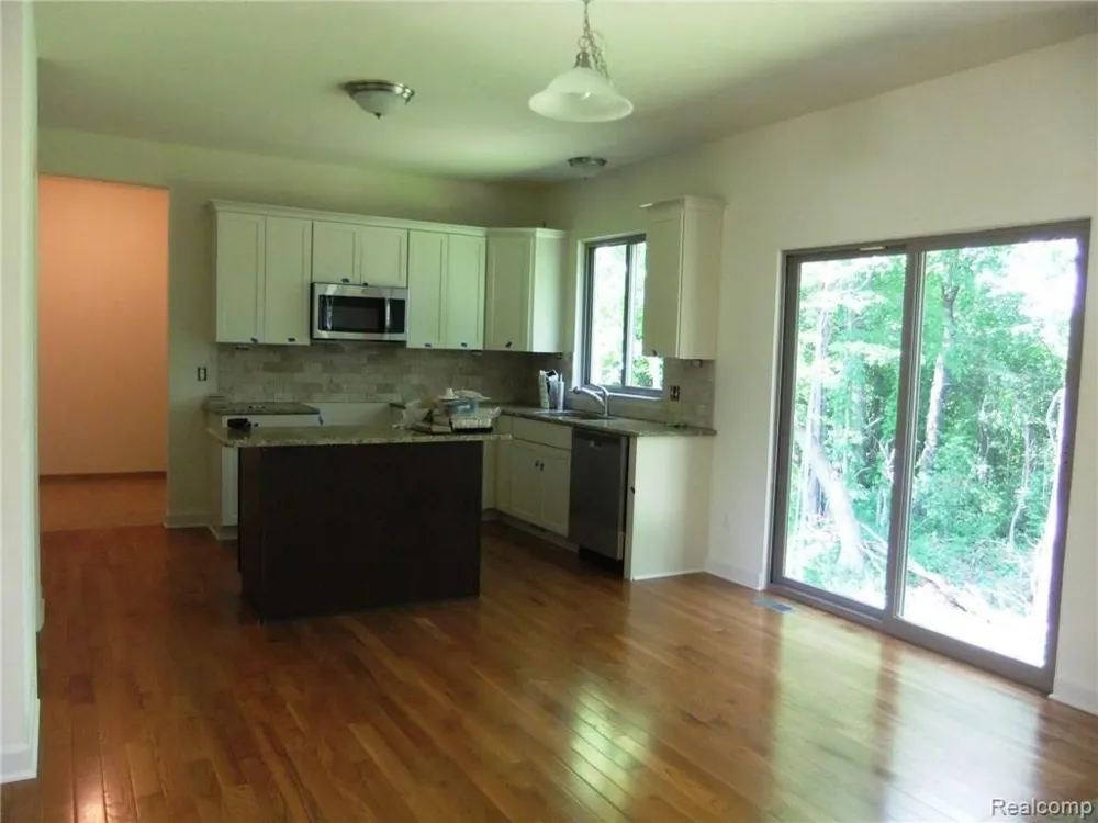 48945 Tuscan Hills Plymouth Charter Township, MI 48170