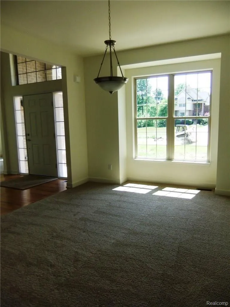 48945 Tuscan Hills Plymouth Charter Township, MI 48170