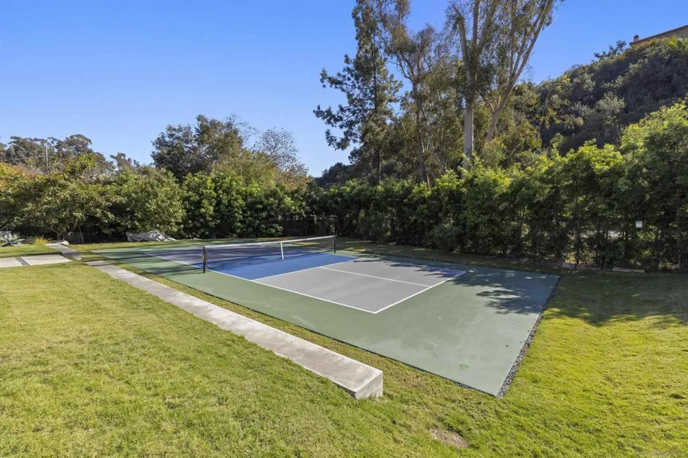 4874 Sun Valley Rd Del Mar, CA 92014