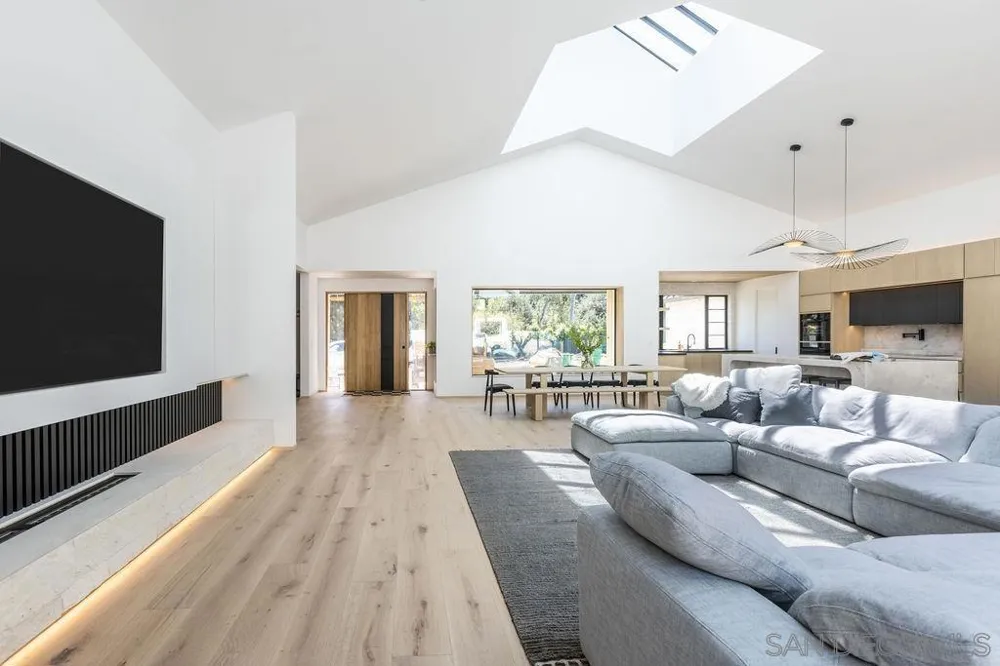 4874 Sun Valley Rd Del Mar, CA 92014