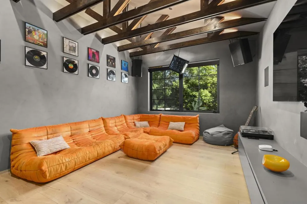 4874 Sun Valley Rd Del Mar, CA 92014