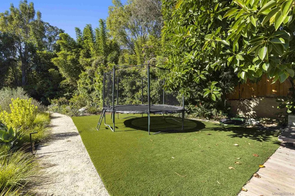 4874 Sun Valley Rd Del Mar, CA 92014