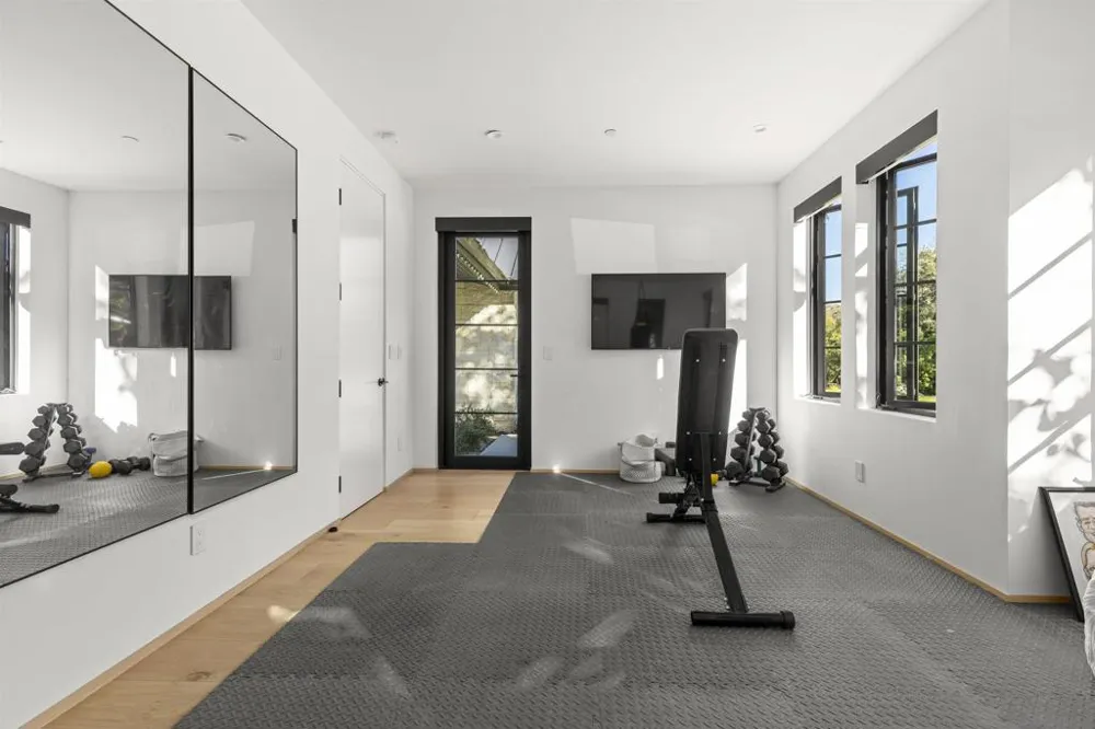 4874 Sun Valley Rd Del Mar, CA 92014