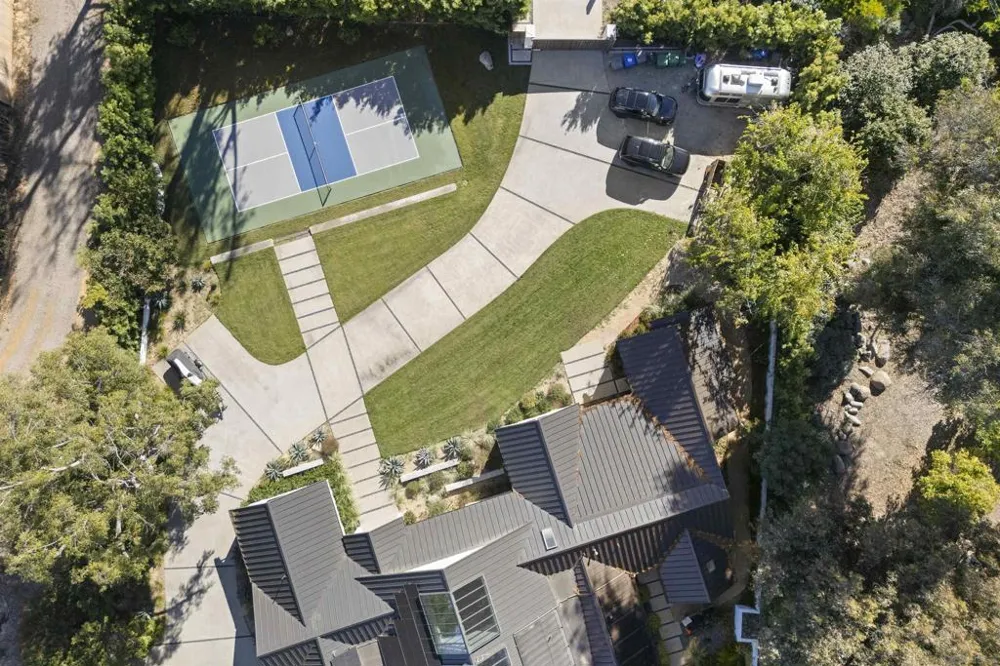 4874 Sun Valley Rd Del Mar, CA 92014
