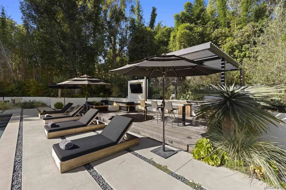 4874 Sun Valley Rd Del Mar, CA 92014
