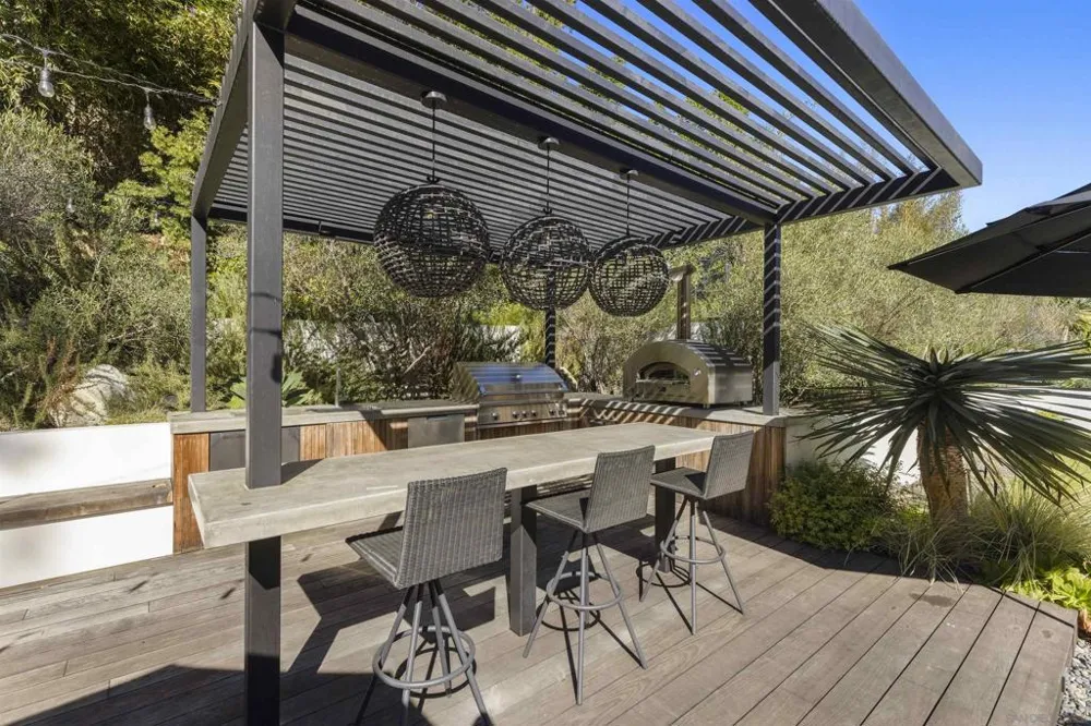 4874 Sun Valley Rd Del Mar, CA 92014