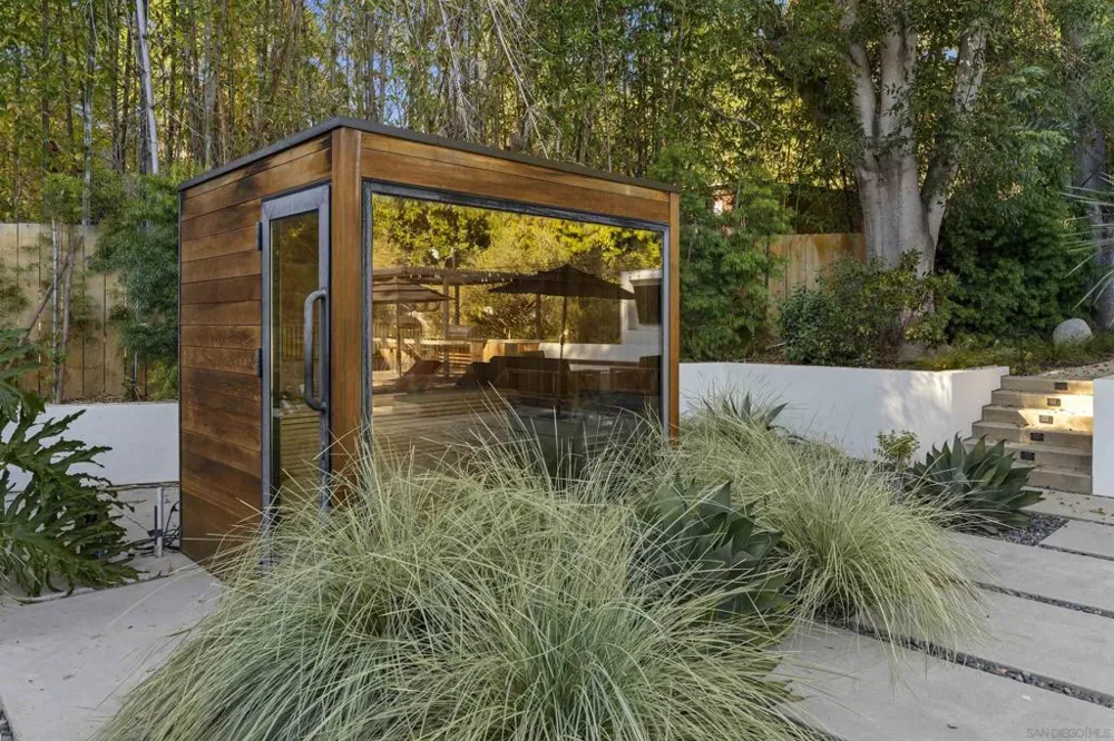 4874 Sun Valley Rd Del Mar, CA 92014
