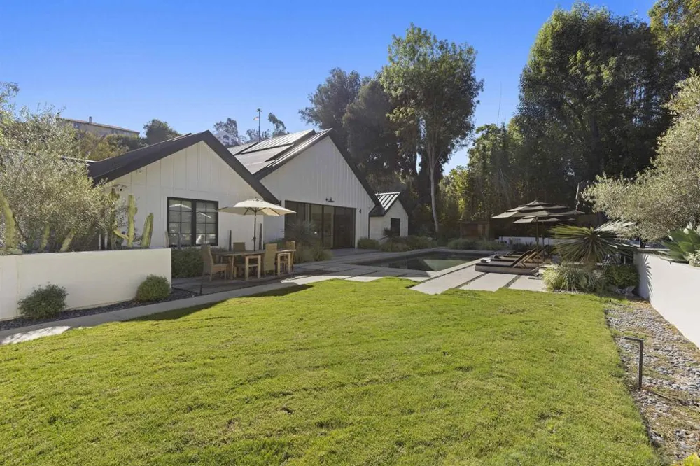 4874 Sun Valley Rd Del Mar, CA 92014