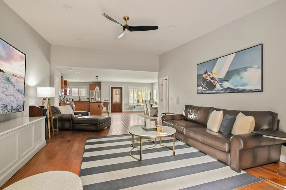 1865 Mission Cliff Drive San Diego, CA 92116