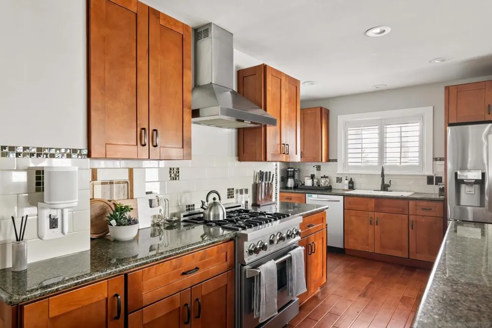 1865 Mission Cliff Drive San Diego, CA 92116
