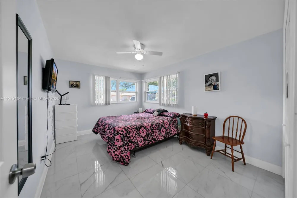 246 SE 44th st Cape Coral, FL 33904