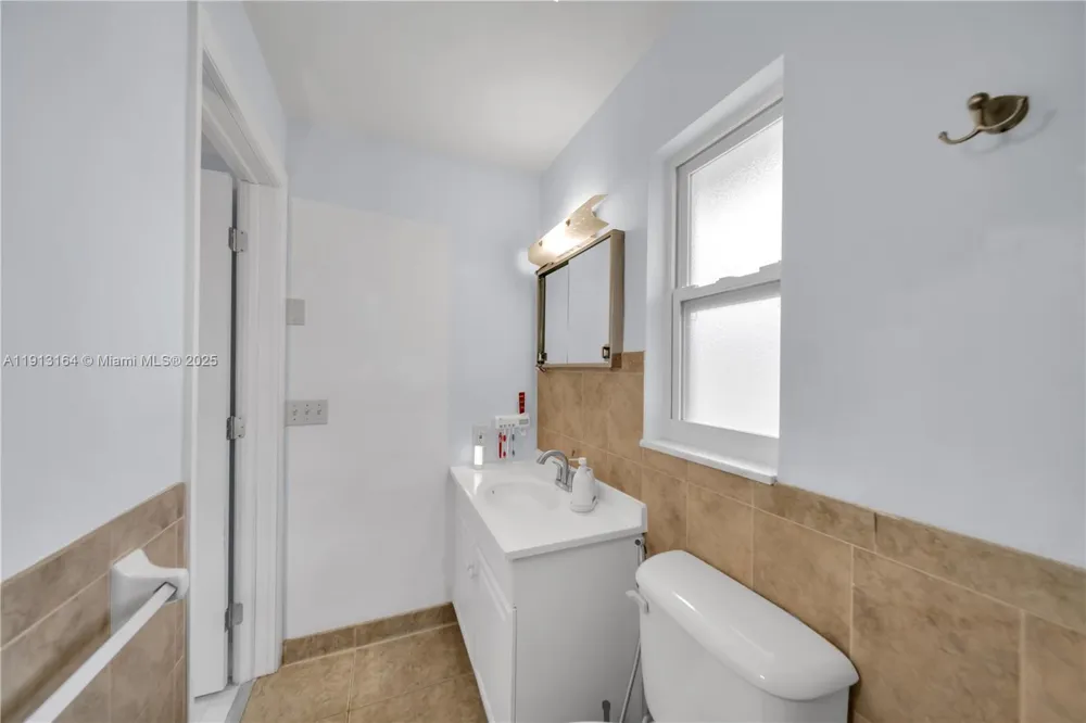 246 SE 44th st Cape Coral, FL 33904