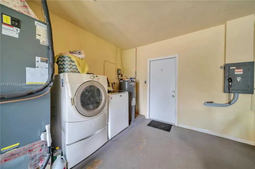 246 SE 44th st Cape Coral, FL 33904