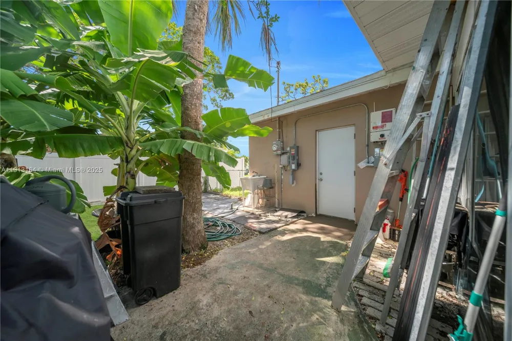 246 SE 44th st Cape Coral, FL 33904