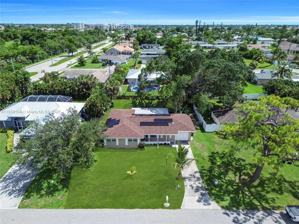 246 SE 44th st Cape Coral, FL 33904