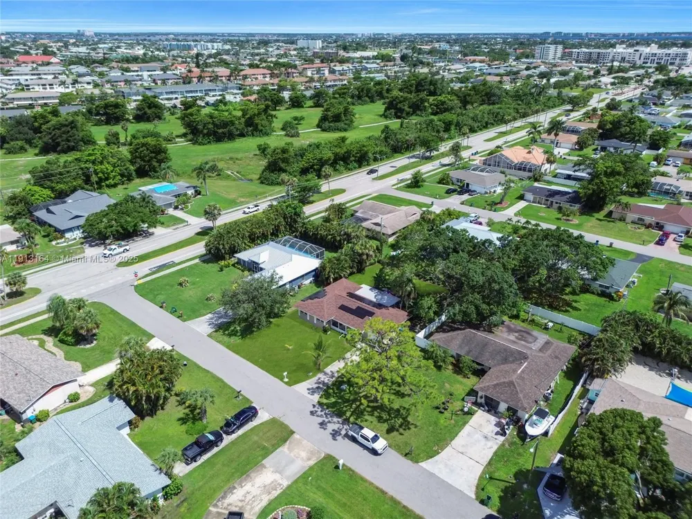 246 SE 44th st Cape Coral, FL 33904