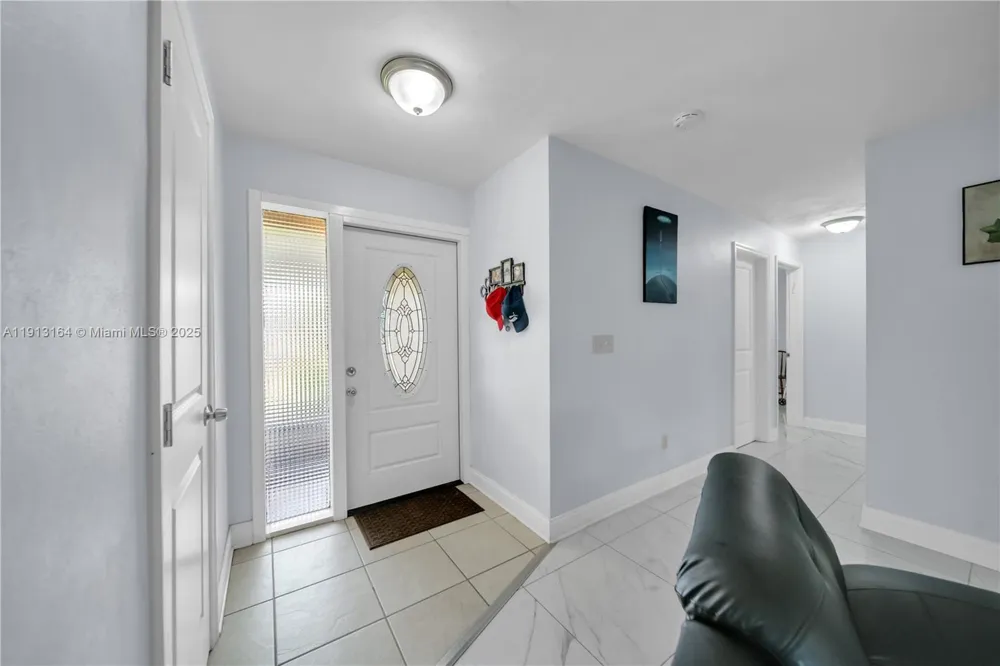 246 SE 44th st Cape Coral, FL 33904