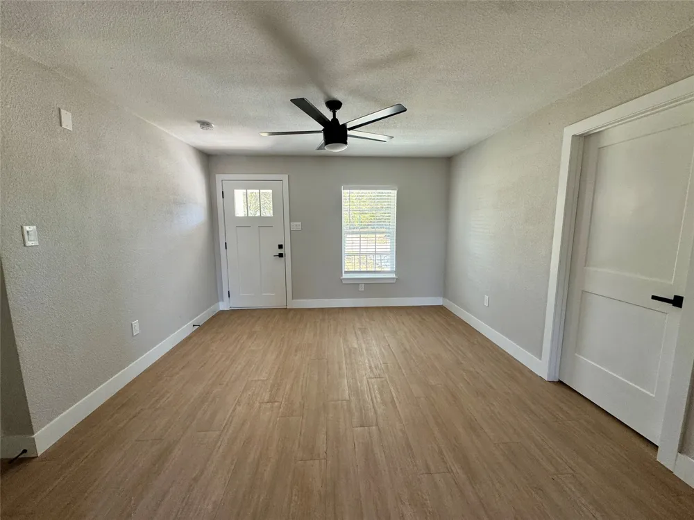3824 Patman Street Lancaster, TX 75134