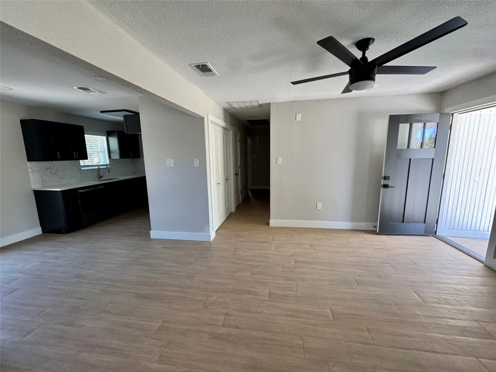 3824 Patman Street Lancaster, TX 75134