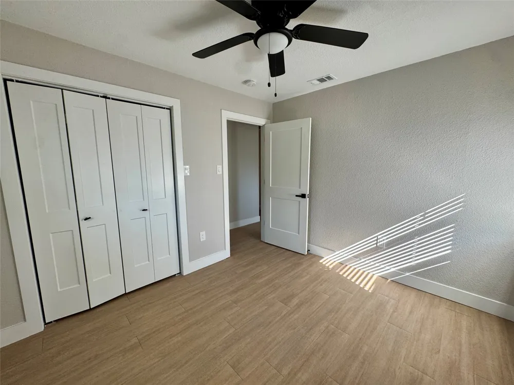3824 Patman Street Lancaster, TX 75134