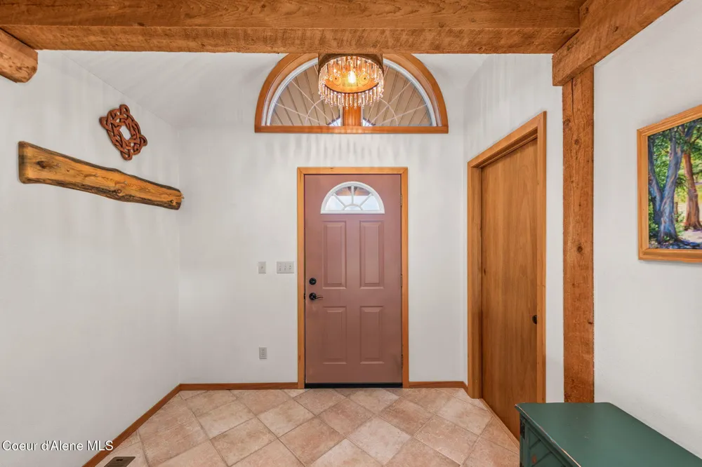 6584 E Burma Road Harrison, ID 83833