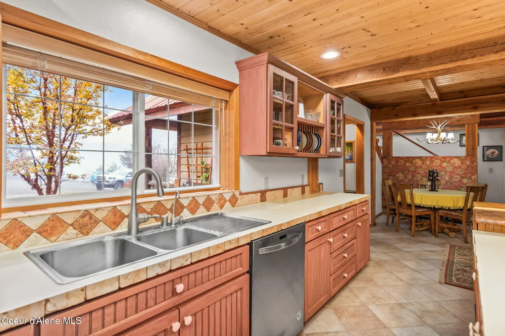 6584 E Burma Road Harrison, ID 83833