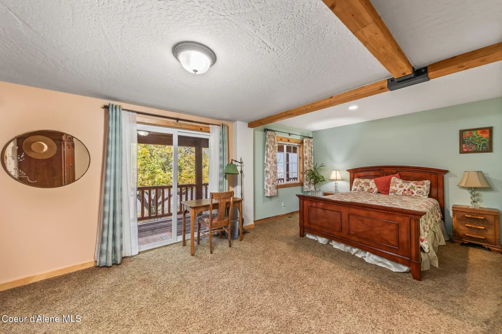 6584 E Burma Road Harrison, ID 83833
