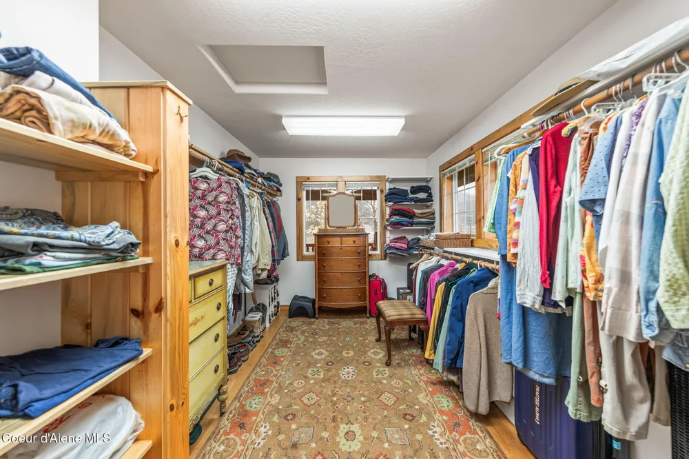 6584 E Burma Road Harrison, ID 83833