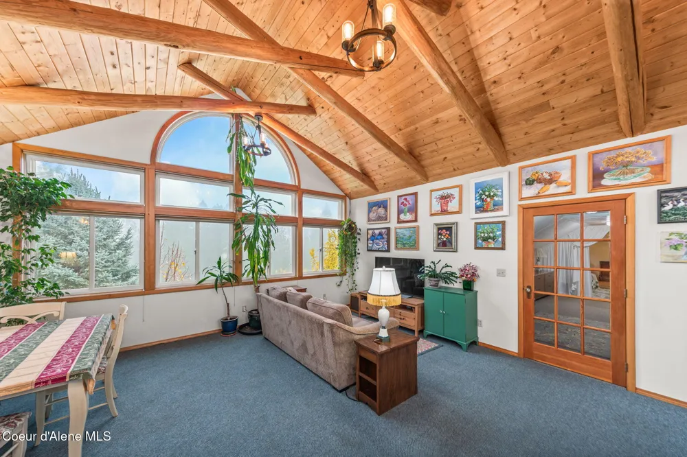 6584 E Burma Road Harrison, ID 83833