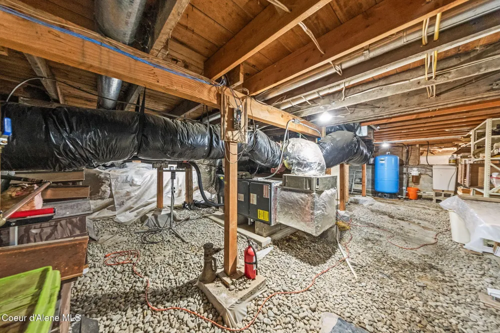 6584 E Burma Road Harrison, ID 83833
