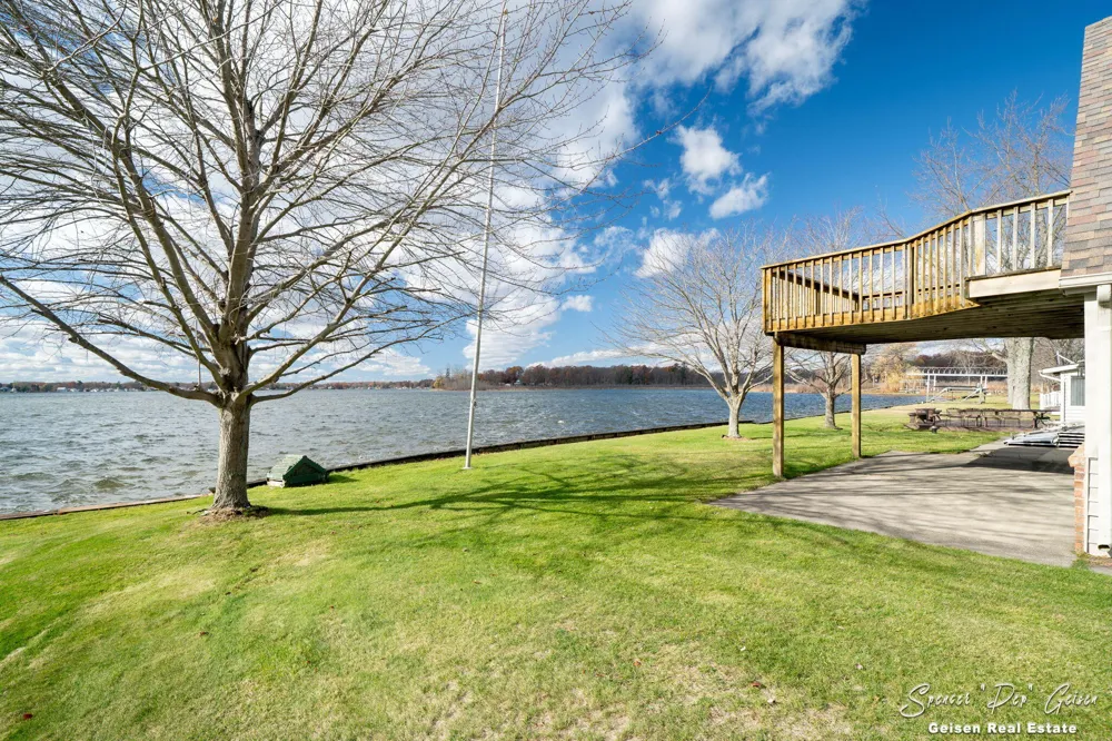 8591 Hidden Trail Orleans, MI 48865