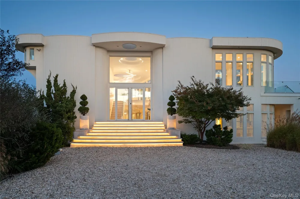 9 MITCHELL DUNES LANE Amagansett, NY 11930