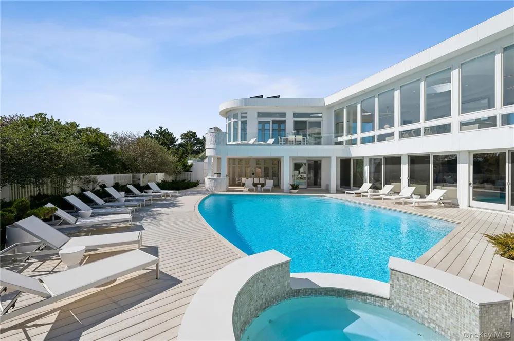 9 MITCHELL DUNES LANE Amagansett, NY 11930