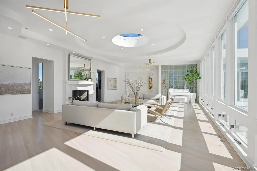 9 MITCHELL DUNES LANE Amagansett, NY 11930