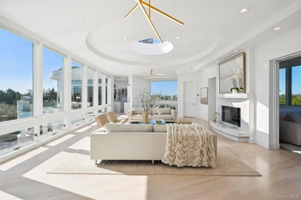 9 MITCHELL DUNES LANE Amagansett, NY 11930