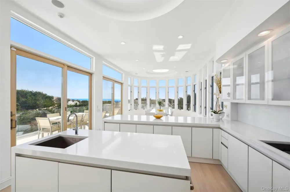 9 MITCHELL DUNES LANE Amagansett, NY 11930