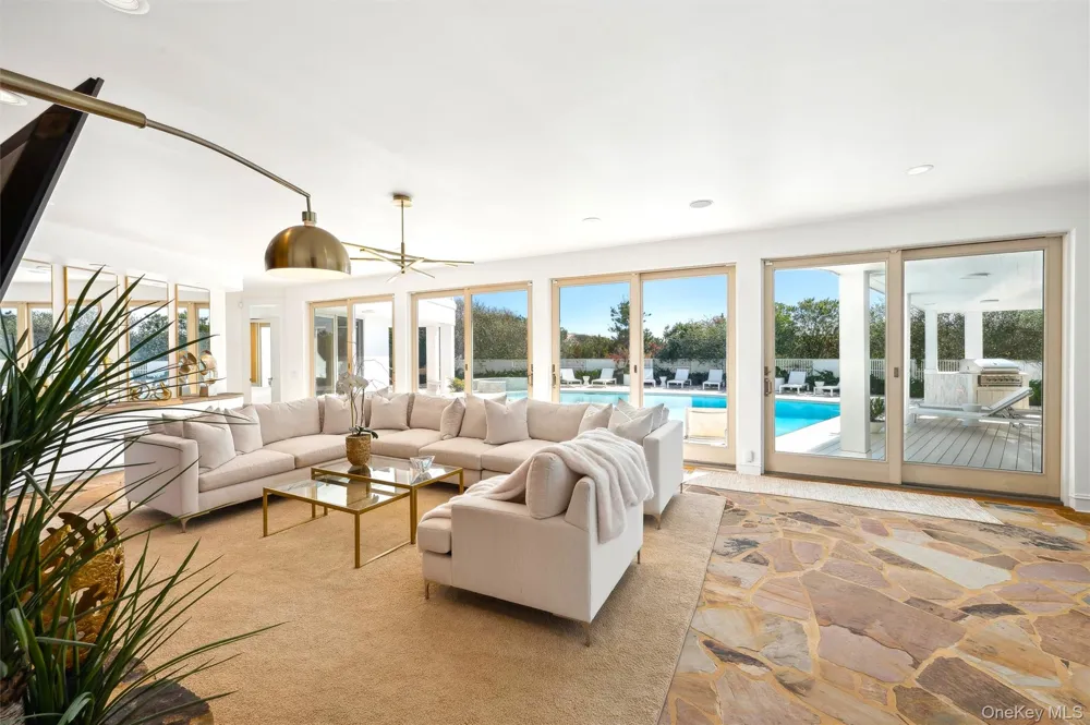 9 MITCHELL DUNES LANE Amagansett, NY 11930