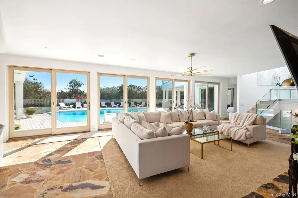 9 MITCHELL DUNES LANE Amagansett, NY 11930